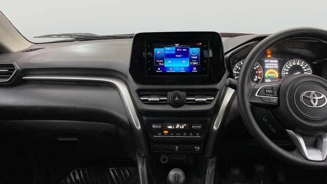 View Toyota Urban Cruiser Hyryder Image 17 Used Toyota Urban Cruiser Hyryder Image 17
