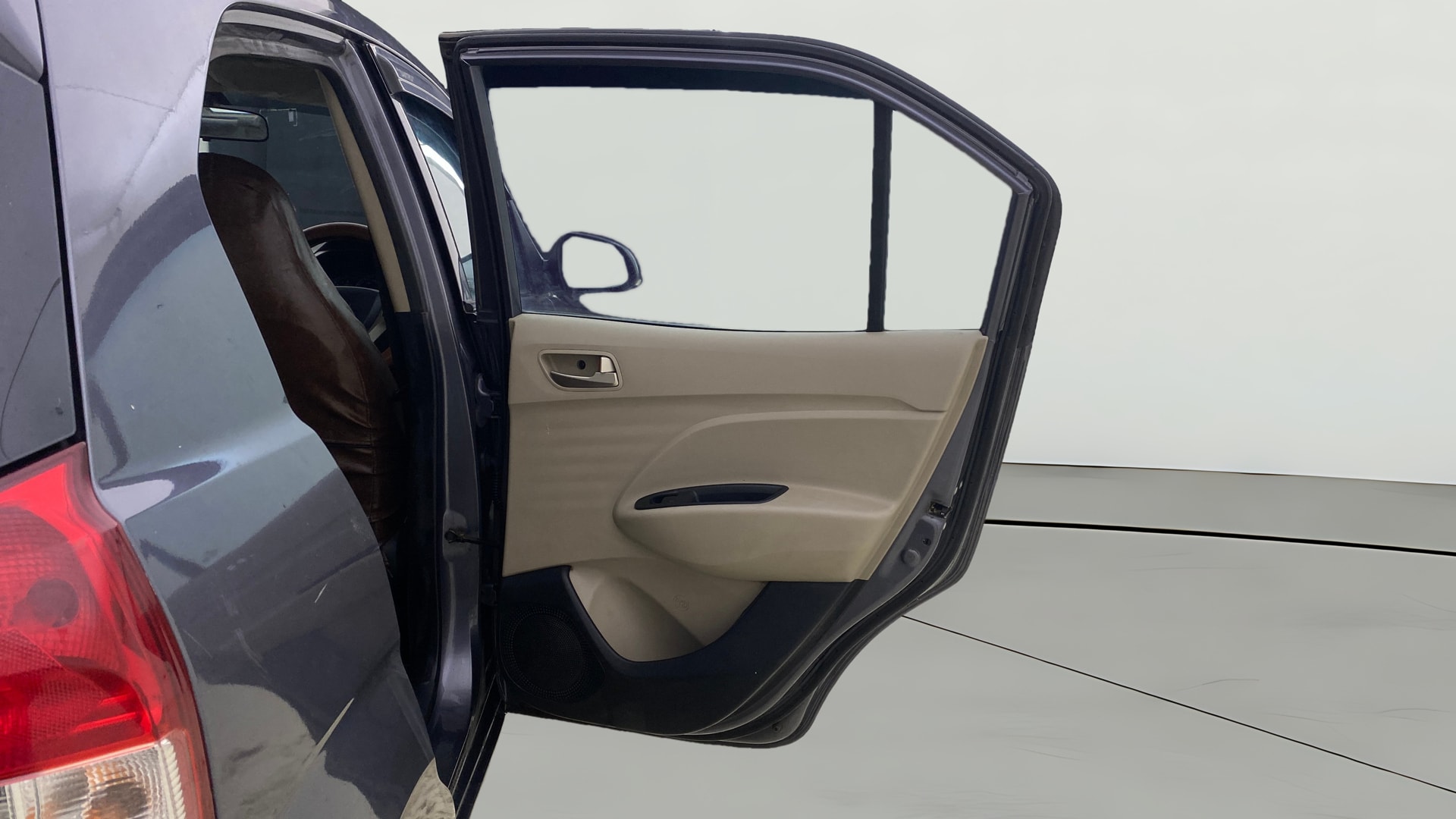 View 2019 Hyundai New Santro D-Lite Petrol Image 7 Used 2019 Hyundai New Santro D-Lite Petrol Image 7