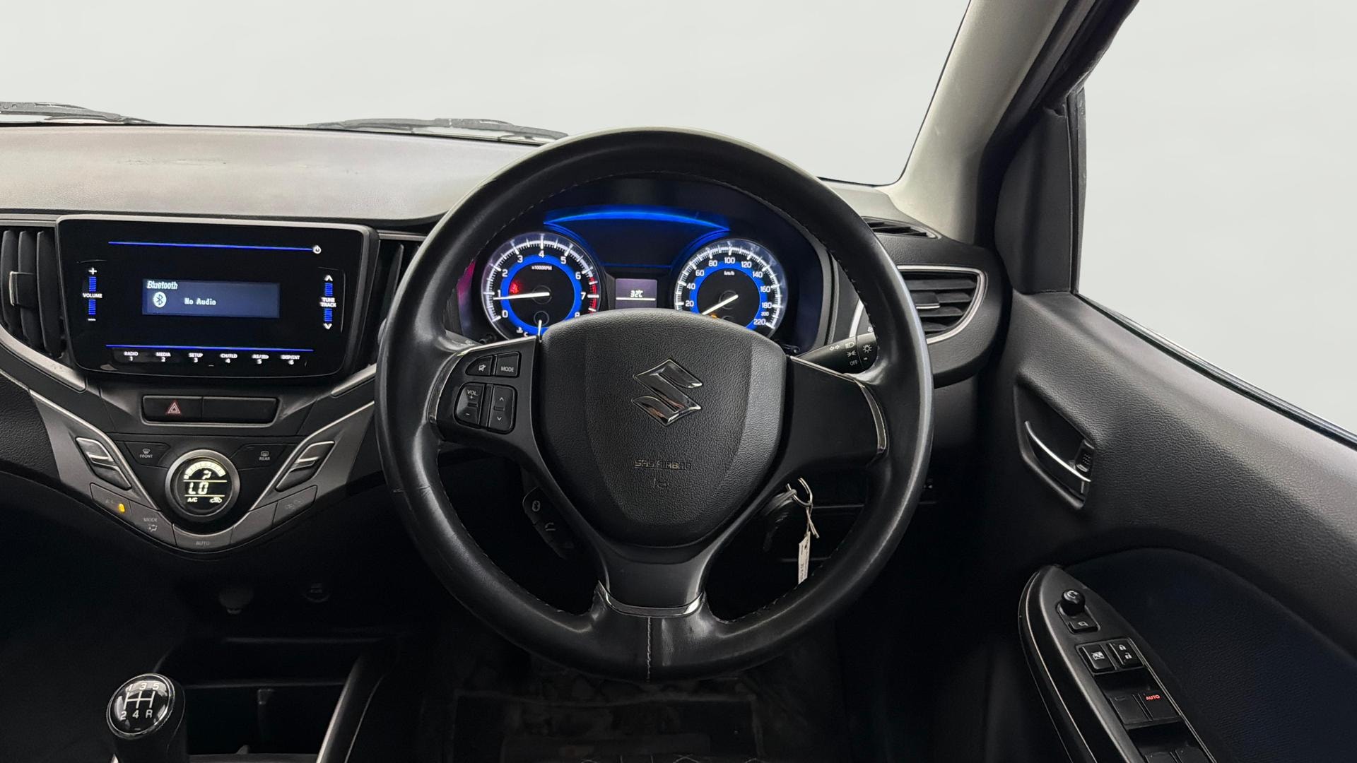 View 2022 Maruti Suzuki 1000 Base Variant Image 20 Used 2022 Maruti Suzuki 1000 Base Variant Image 20