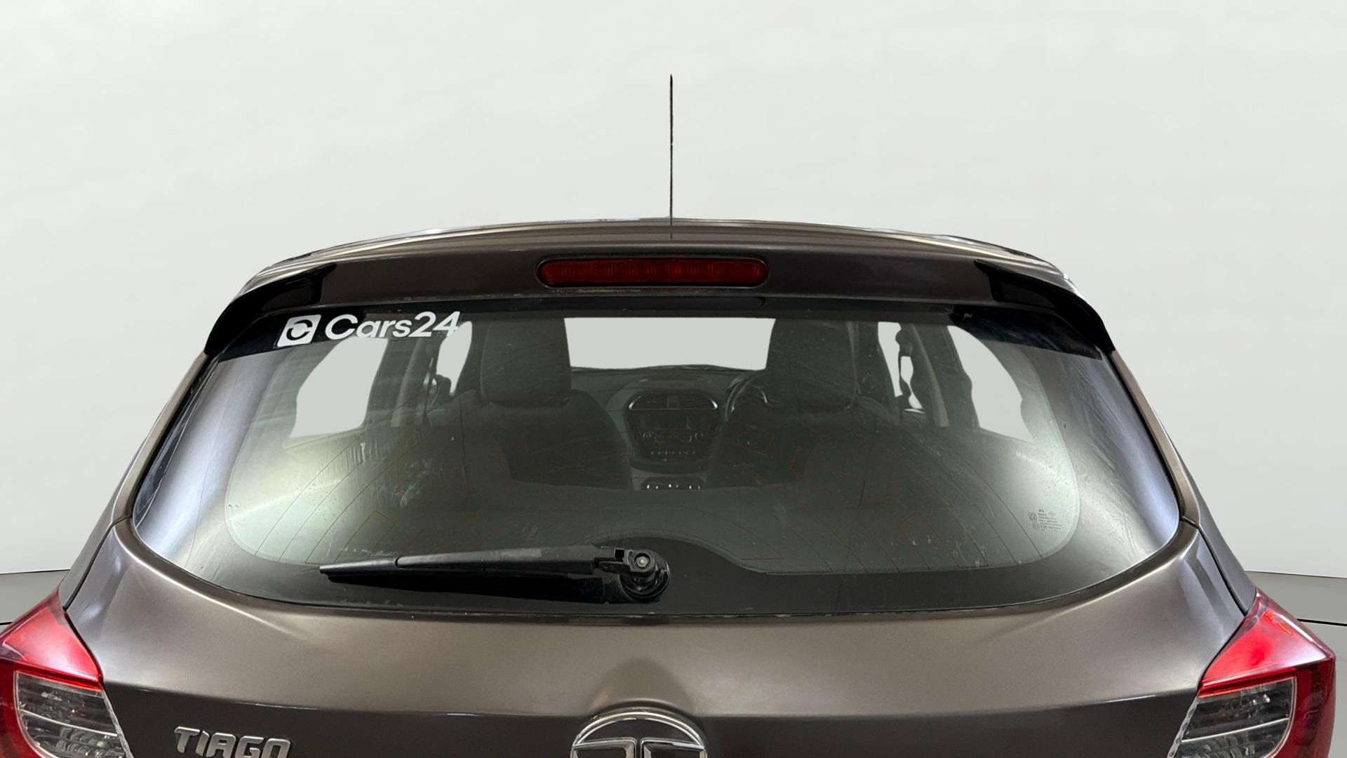 View 2016 Tata Tiago Revotorq XB Image 4 Used 2016 Tata Tiago Revotorq XB Image 4