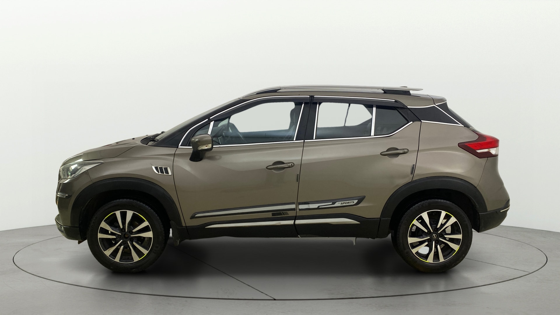 Used 2021 Nissan Kicks Used 2021 Nissan Kicks