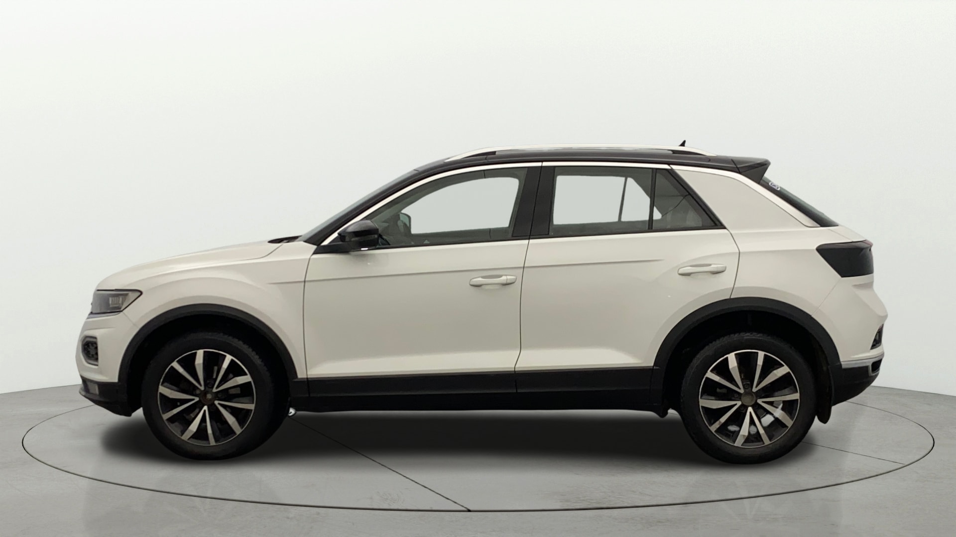 View 2020 Volkswagen T-Roc 1.5 TSI Image 25 Used 2020 Volkswagen T-Roc 1.5 TSI Image 25