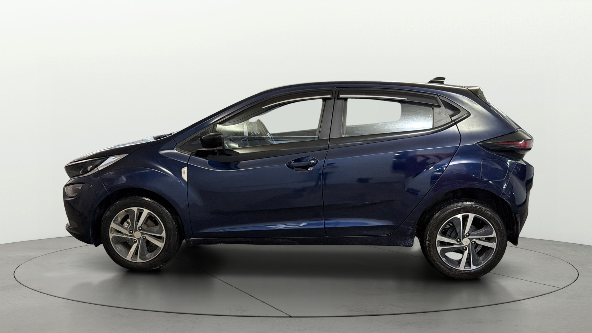 View 2025 Tata Altroz XZ Petrol Image 26 Used 2025 Tata Altroz XZ Petrol Image 26