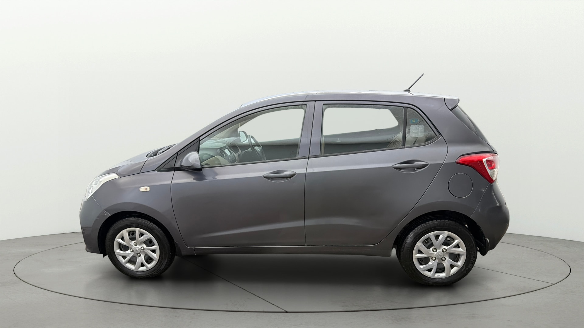 View 2017 Hyundai Grand i10 Sportz 1.2 Kappa Image 5 Used 2017 Hyundai Grand i10 Sportz 1.2 Kappa Image 5