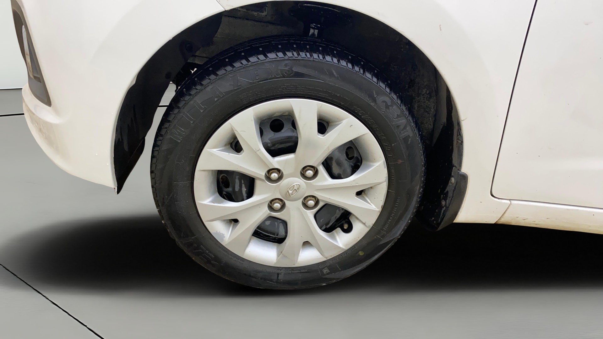 View 2013 Hyundai Grand i10 Magna 1.2 Kappa VTVT Image 27 Used 2013 Hyundai Grand i10 Magna 1.2 Kappa VTVT Image 27