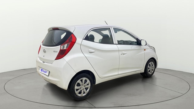 View Hyundai EON Image 41 Used Hyundai EON Image 41