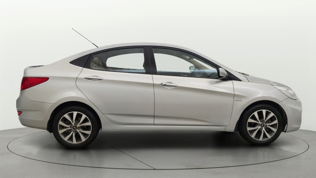 View Hyundai Fluidic Verna Image 8 Used Hyundai Fluidic Verna Image 8