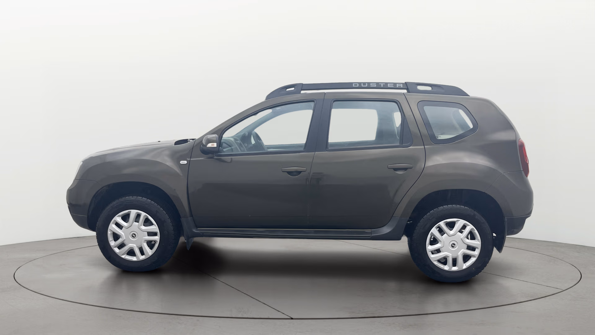 View 2016 Renault Duster Diesel 110PS RXZ AMT Image 5 Used 2016 Renault Duster Diesel 110PS RXZ AMT Image 5
