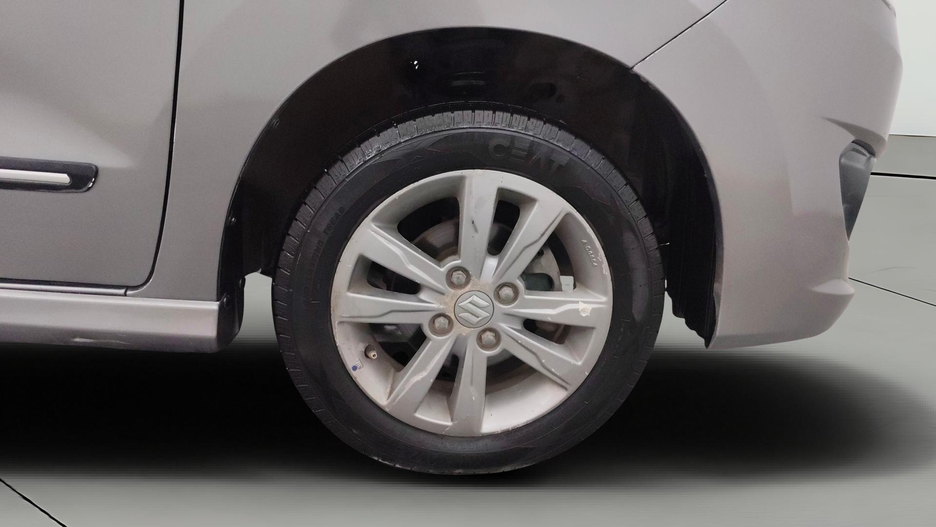 View 2014 Maruti Suzuki Stingray LXI Image 40 Used 2014 Maruti Suzuki Stingray LXI Image 40