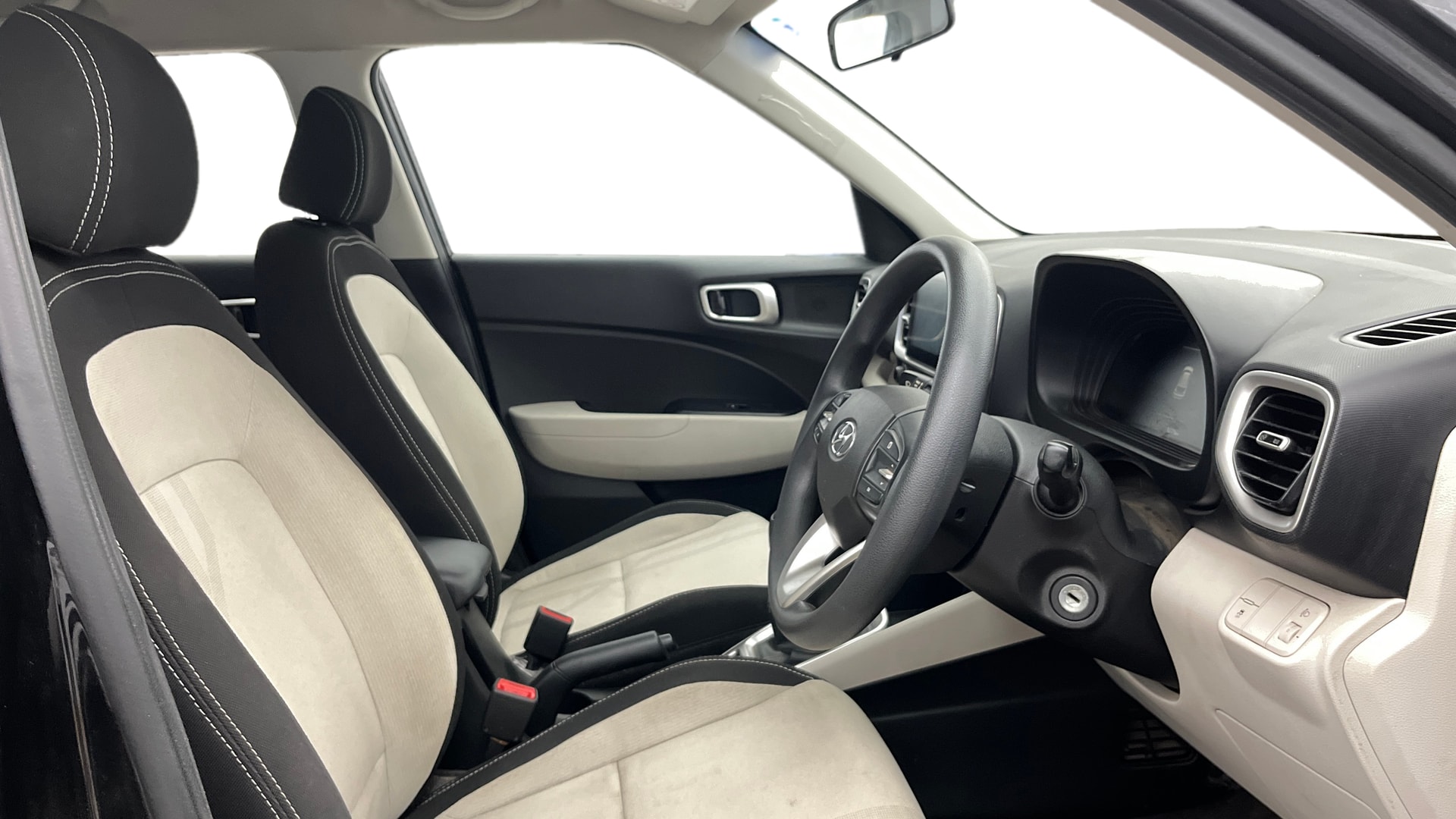 View 2022 Hyundai Venue S 1.2 Petrol Image 16 Used 2022 Hyundai Venue S 1.2 Petrol Image 16