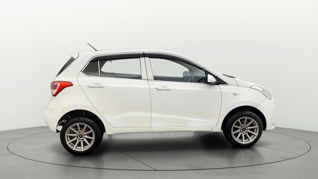 View Hyundai Grand i10 Image 25 Used Hyundai Grand i10 Image 25