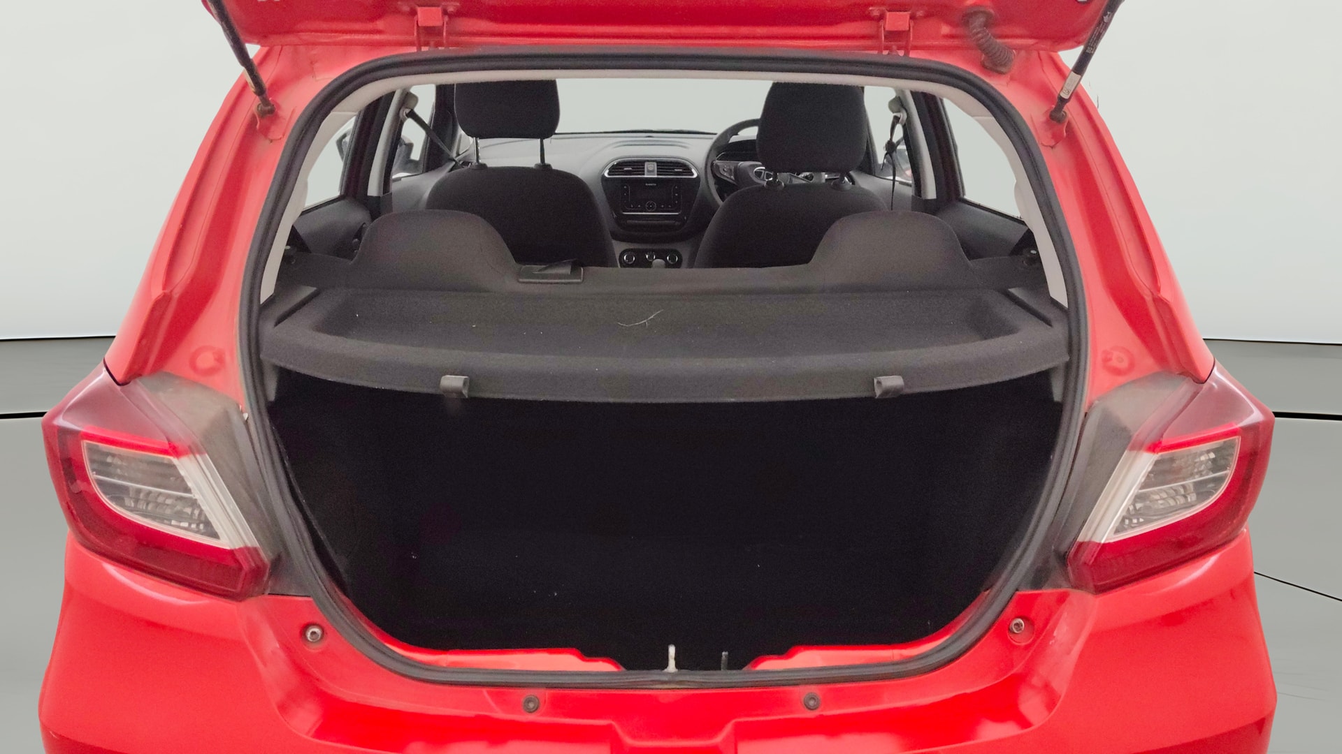 Used 2024 Tata Tiago Used 2024 Tata Tiago