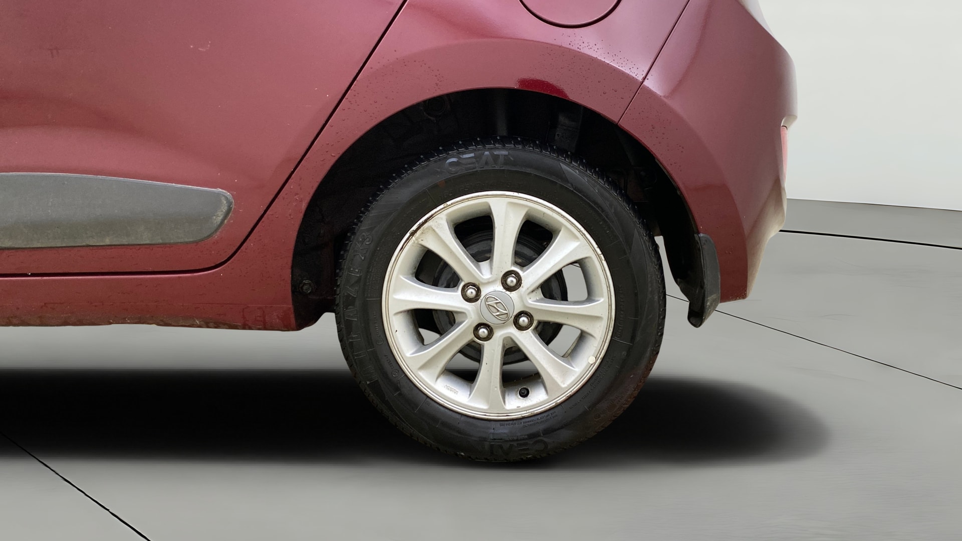 View 2014 Hyundai Grand i10 Asta AT 1.2 Kappa VTVT Image 11 Used 2014 Hyundai Grand i10 Asta AT 1.2 Kappa VTVT Image 11