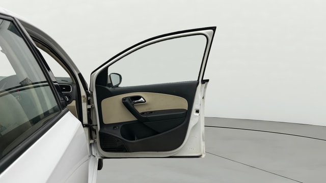 View Skoda Rapid Image 43 Used Skoda Rapid Image 43