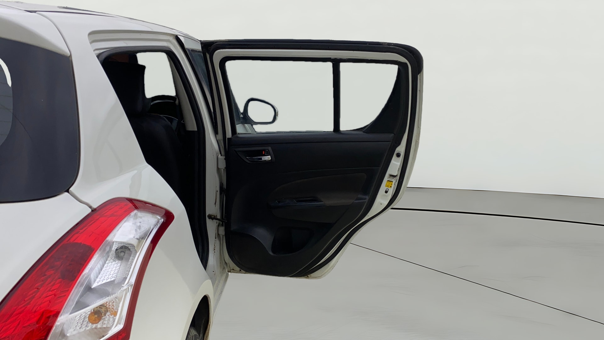 View 2017 Maruti Suzuki 1000 Base Variant Image 7 Used 2017 Maruti Suzuki 1000 Base Variant Image 7