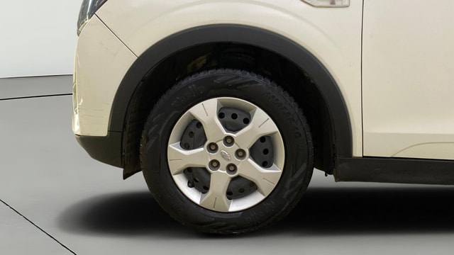 View Mahindra XUV300 Image 27 Used Mahindra XUV300 Image 27