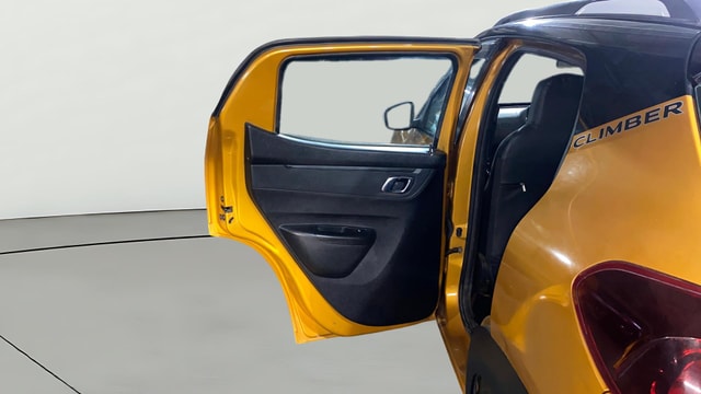 View Renault Kwid Image 22 Used Renault Kwid Image 22
