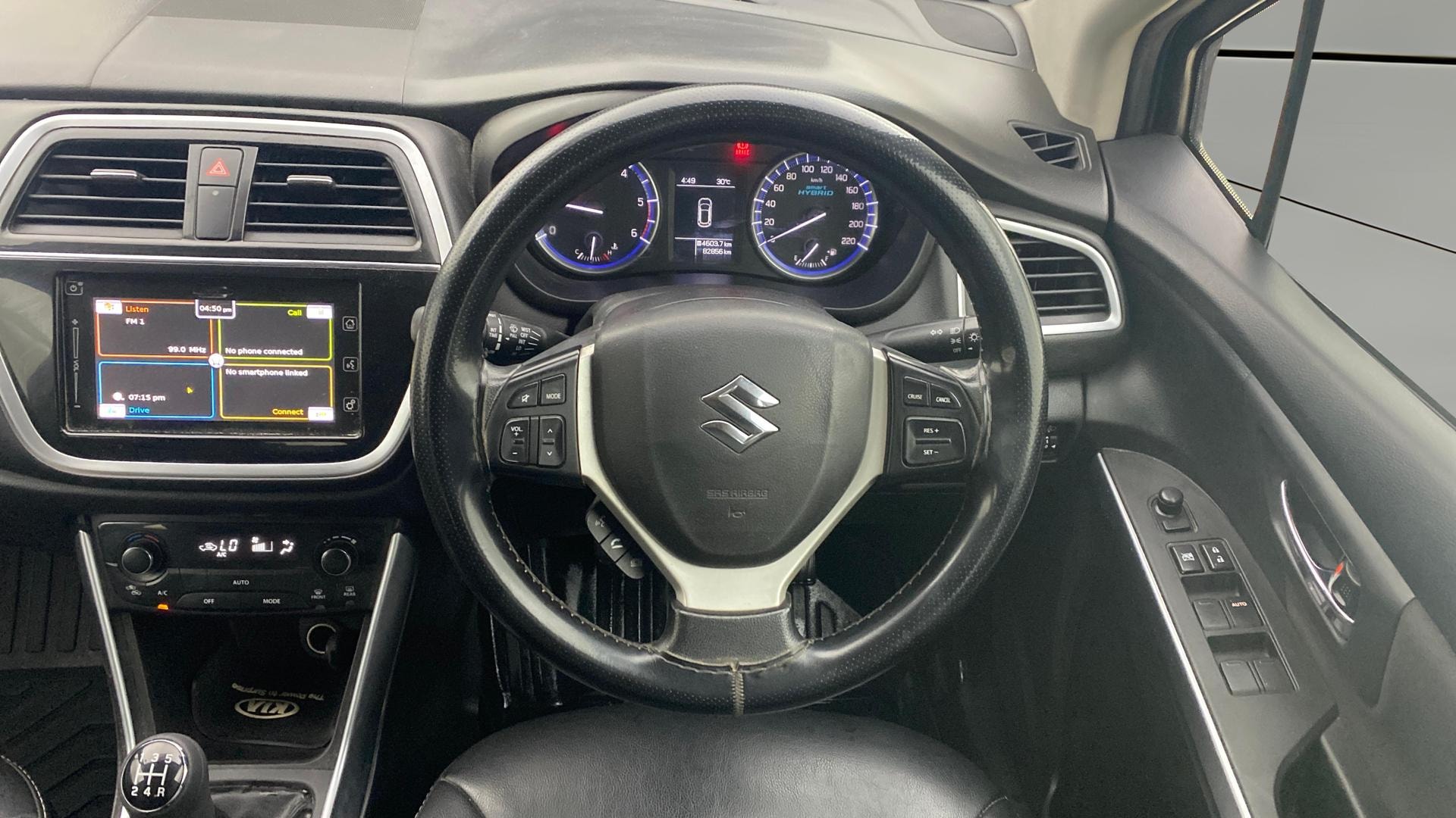 View 2018 Maruti Suzuki 1000 Base Variant Image 13 Used 2018 Maruti Suzuki 1000 Base Variant Image 13