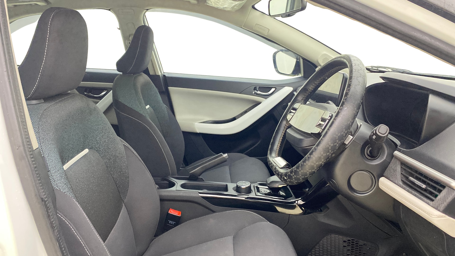 View 2024 Tata Nexon Revotron XE Image 26 Used 2024 Tata Nexon Revotron XE Image 26
