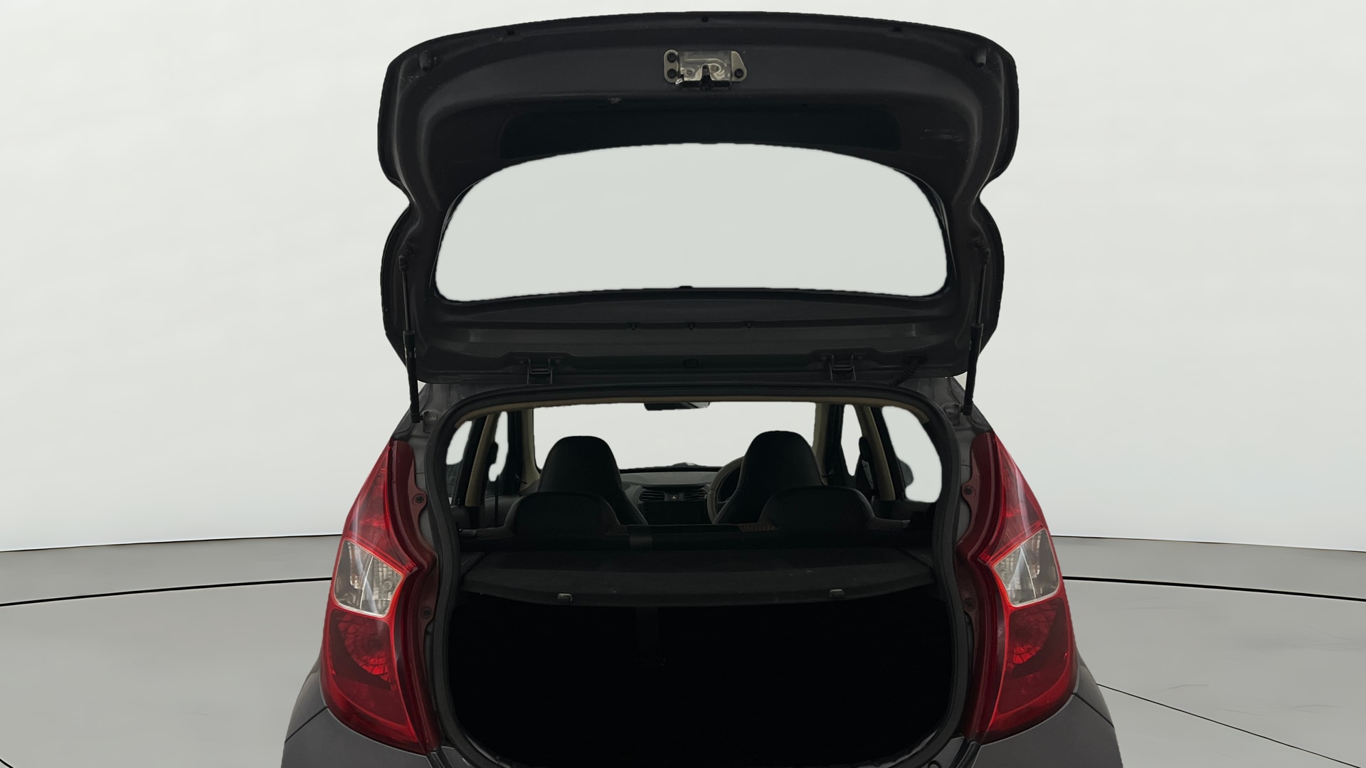 View 2015 Hyundai EON Sportz Image 16 Used 2015 Hyundai EON Sportz Image 16