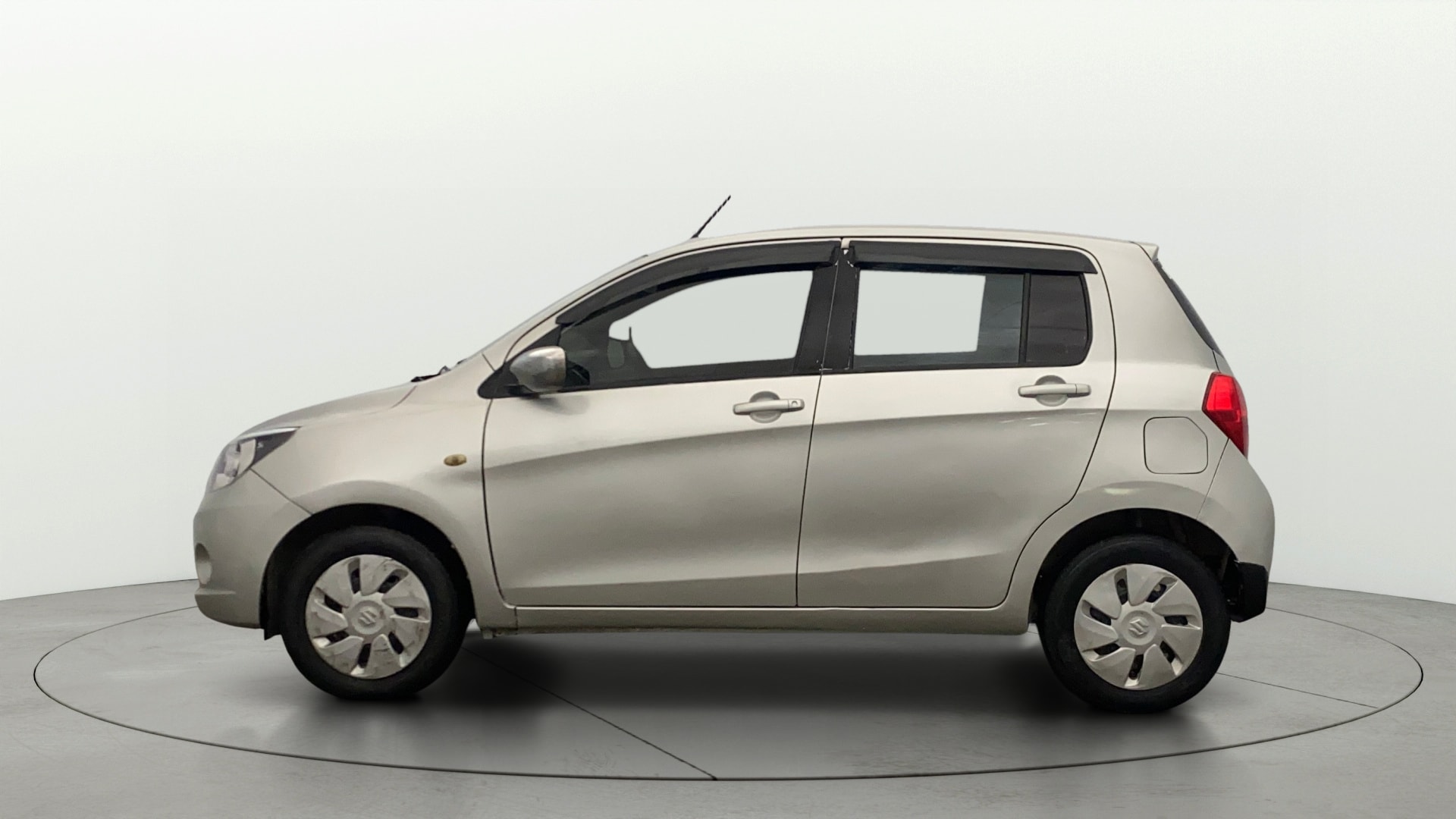 View 2015 Maruti Suzuki 1000 Base Variant Image 28 Used 2015 Maruti Suzuki 1000 Base Variant Image 28