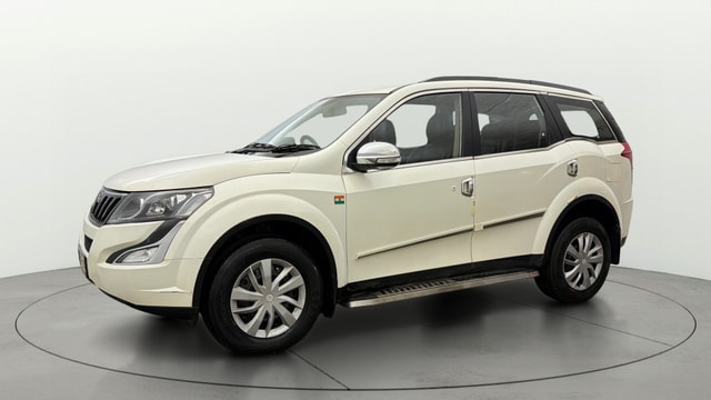 View Mahindra XUV500 Image 37 Used Mahindra XUV500 Image 37