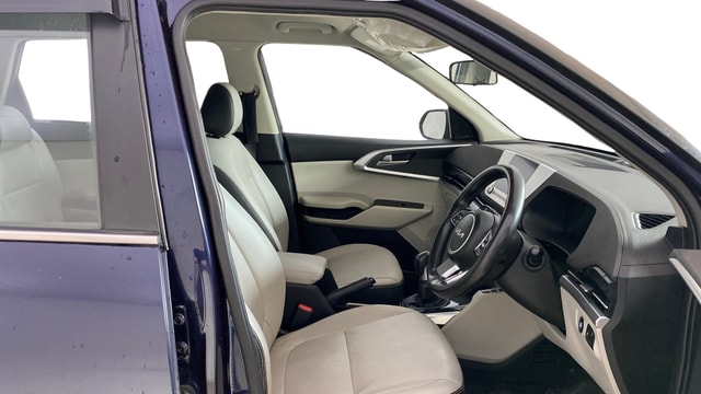 View Kia Carens Image 27 Used Kia Carens Image 27