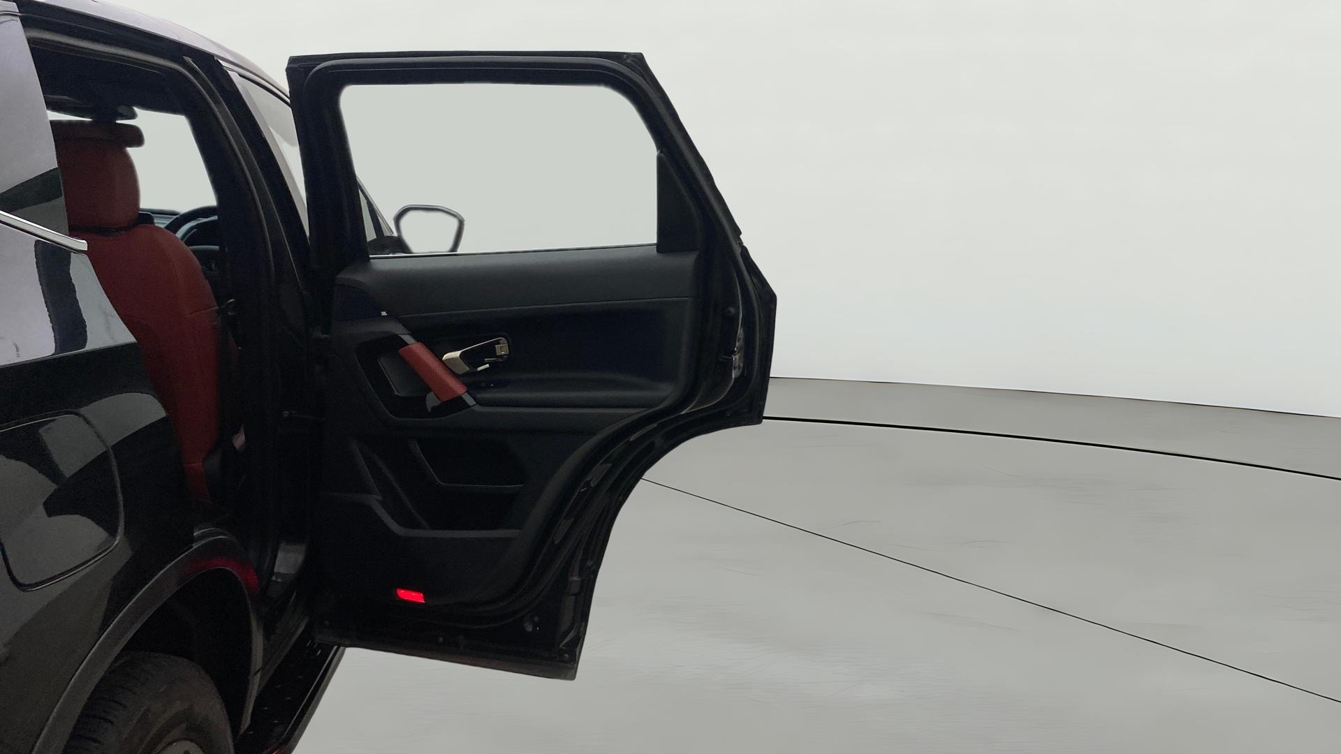View 2023 Tata Harrier XE Image 6 Used 2023 Tata Harrier XE Image 6