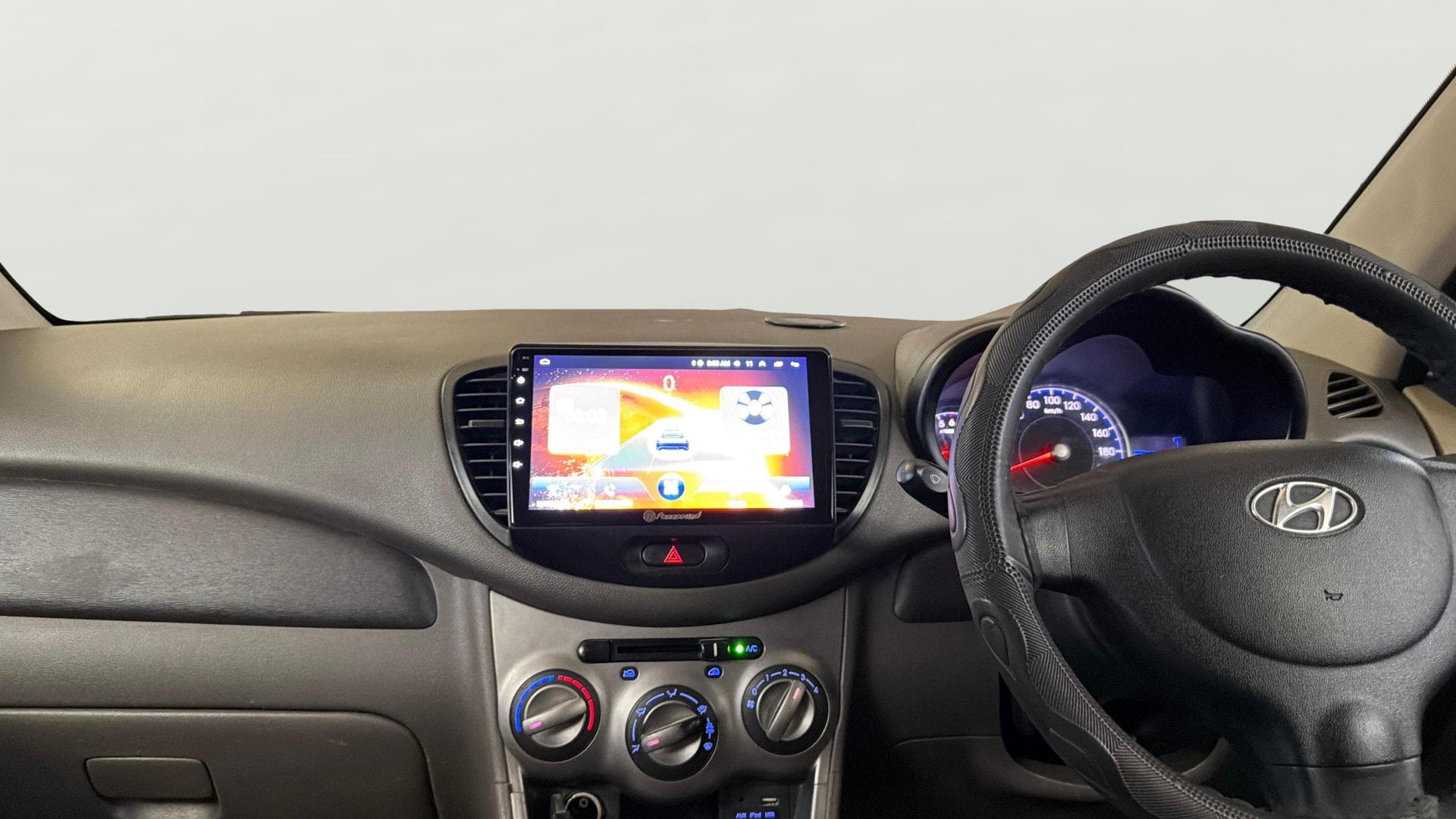 View 2015 Hyundai Grand i10 1.2 Sportz(O) Petrol Image 31 Used 2015 Hyundai Grand i10 1.2 Sportz(O) Petrol Image 31