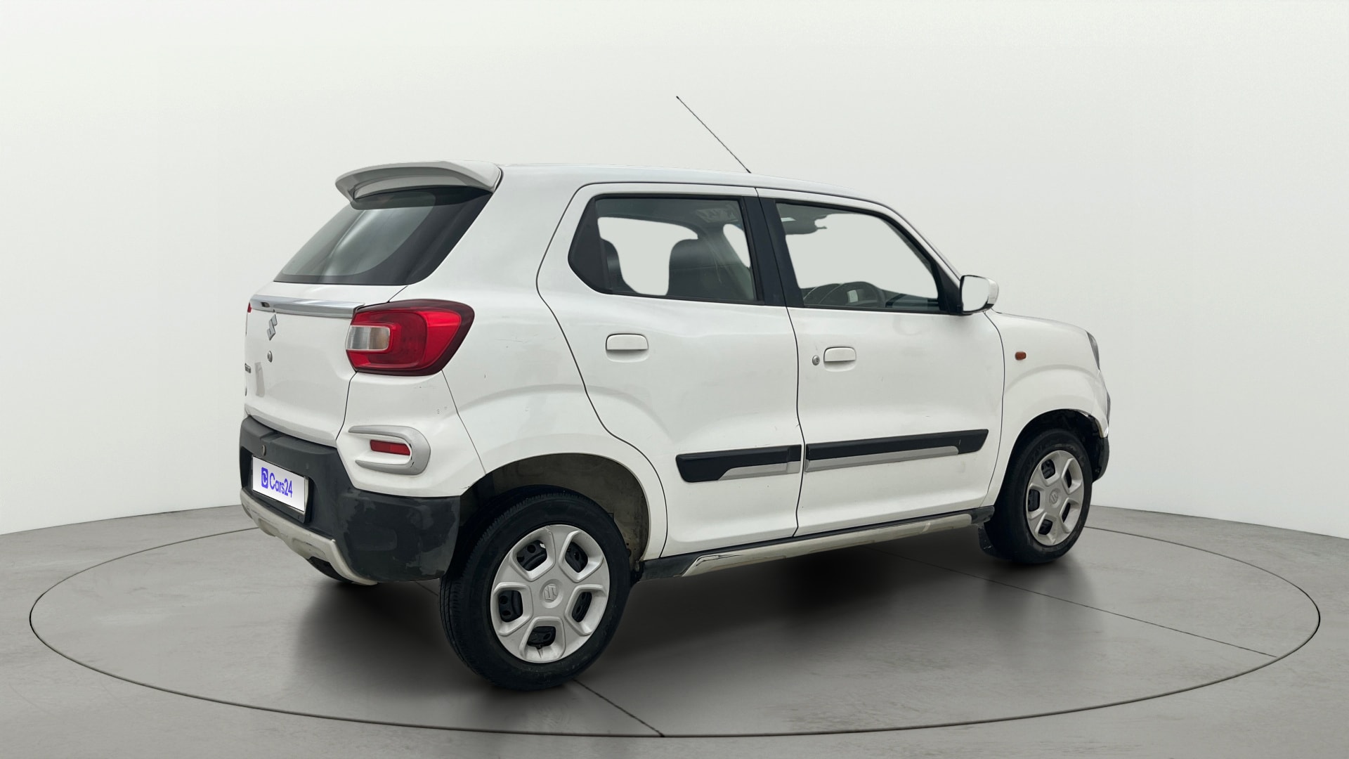 View 2021 Maruti Suzuki 1000 Base Variant Image 43 Used 2021 Maruti Suzuki 1000 Base Variant Image 43