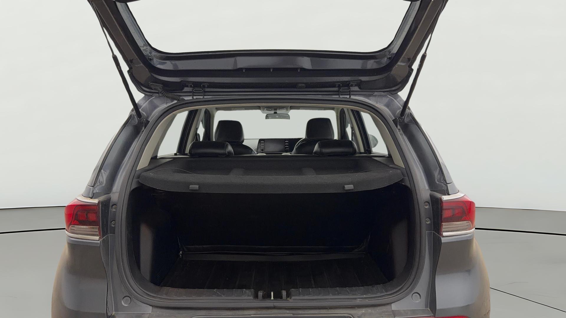 View 2020 Kia Sonet HTX iMT Petrol Image 40 Used 2020 Kia Sonet HTX iMT Petrol Image 40