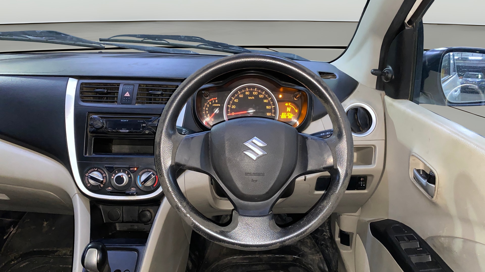 View 2019 Maruti Suzuki 1000 Base Variant Image 14 Used 2019 Maruti Suzuki 1000 Base Variant Image 14