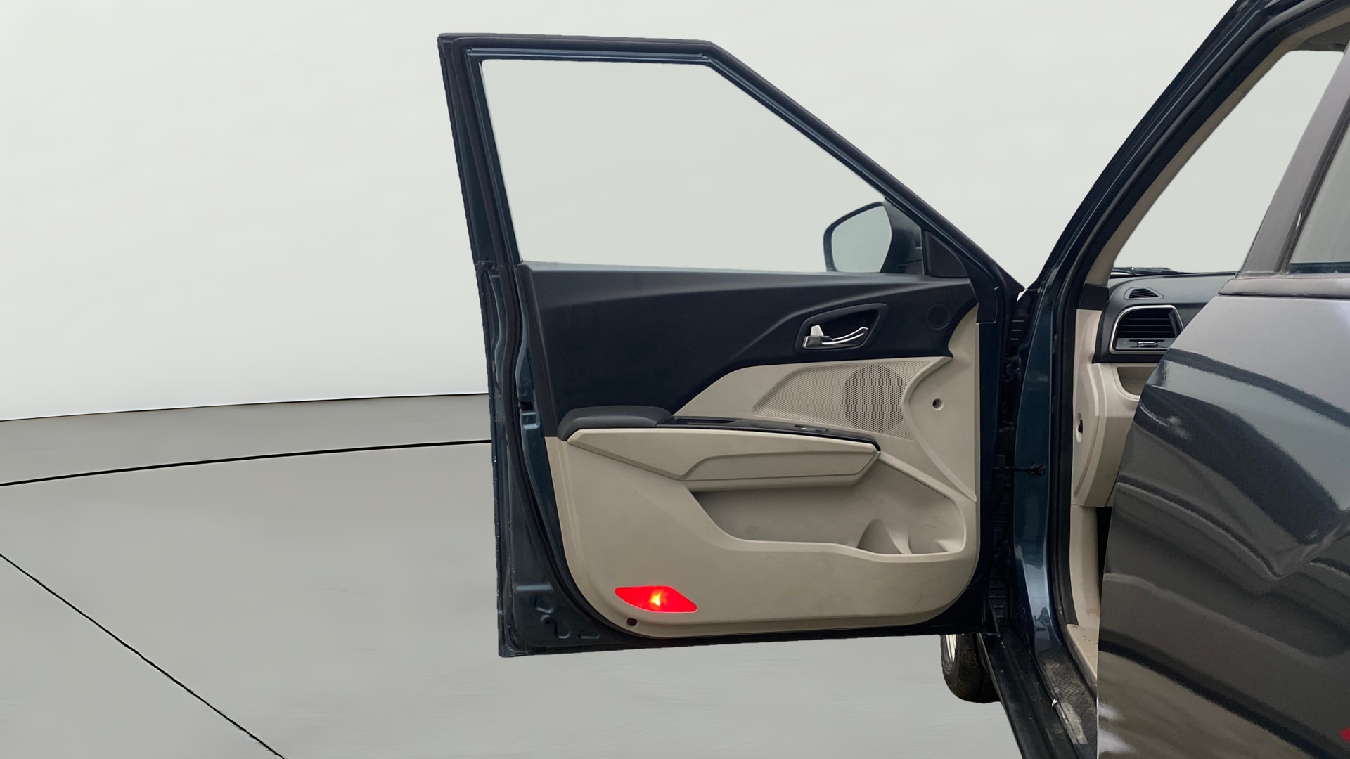 Used 2019 Mahindra XUV300 Used 2019 Mahindra XUV300