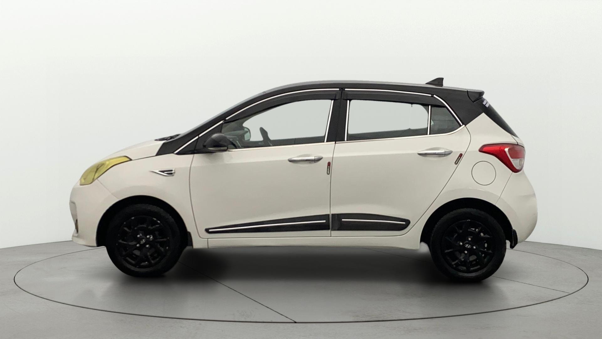 View 2018 Hyundai Grand i10 1.2 Sportz Diesel Image 5 Used 2018 Hyundai Grand i10 1.2 Sportz Diesel Image 5