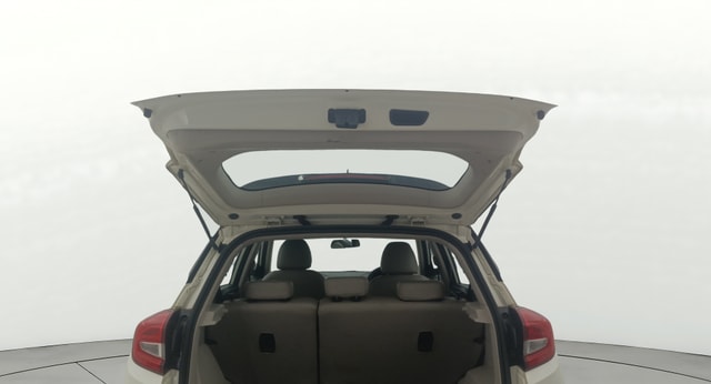 View Mahindra XUV300 Image 16 Used Mahindra XUV300 Image 16