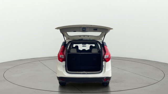 View Mahindra Marazzo Image 17 Used Mahindra Marazzo Image 17