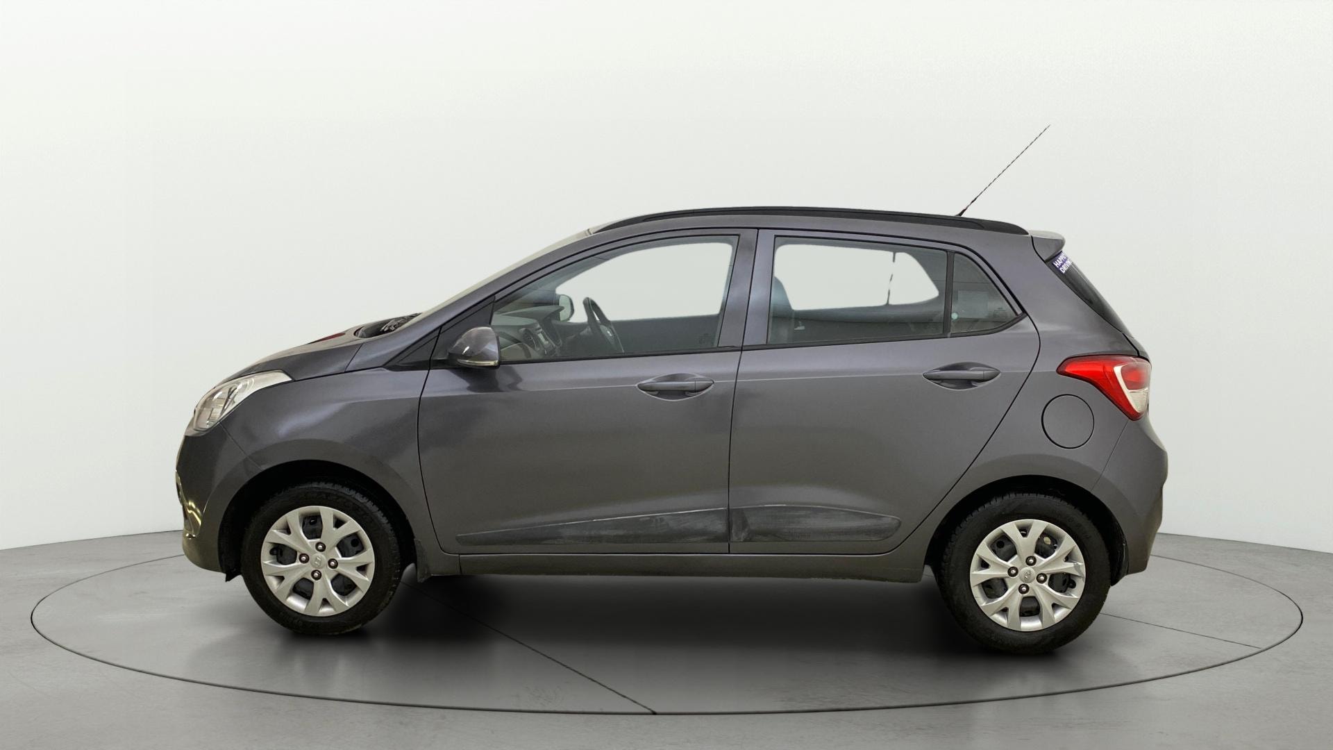 View 2016 Hyundai Grand i10 Sportz 1.2 Kappa Image 5 Used 2016 Hyundai Grand i10 Sportz 1.2 Kappa Image 5