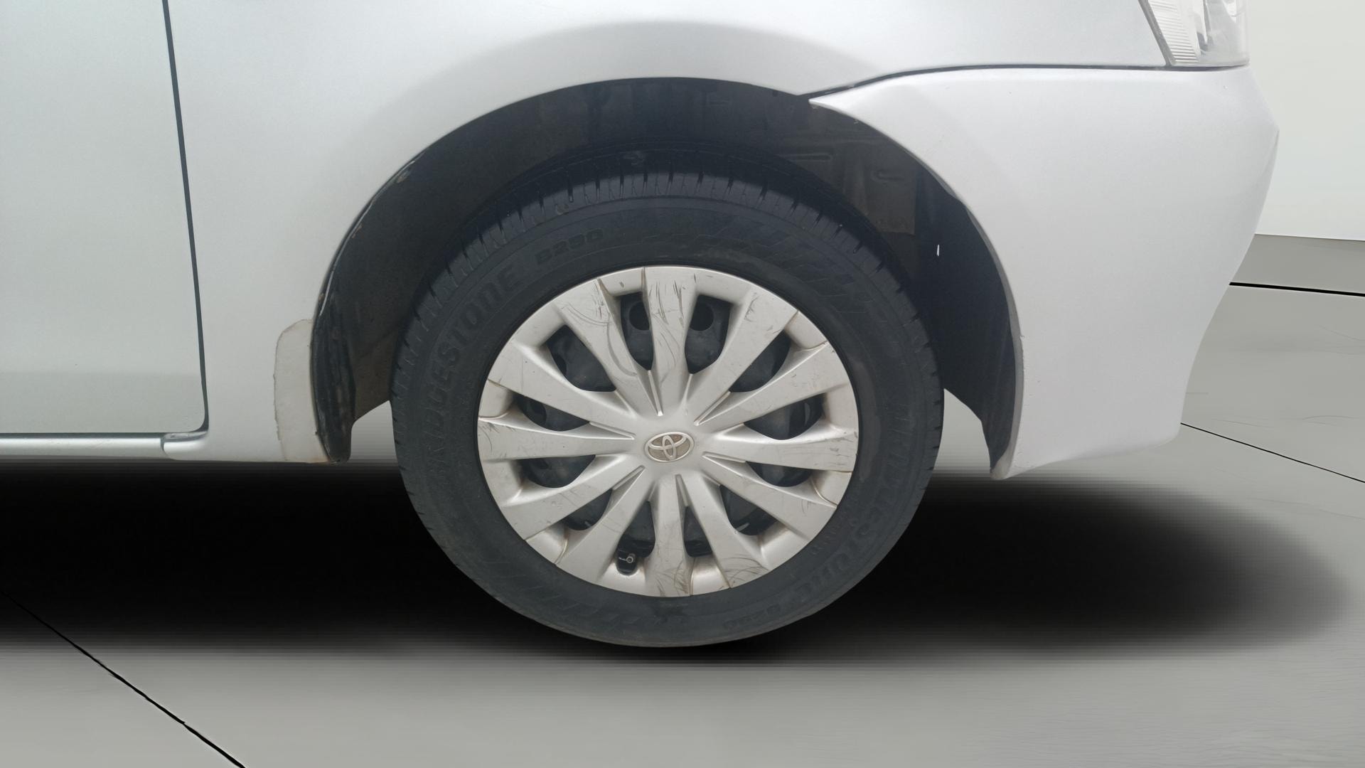 View 2015 Toyota Etios Liva G Image 39 Used 2015 Toyota Etios Liva G Image 39