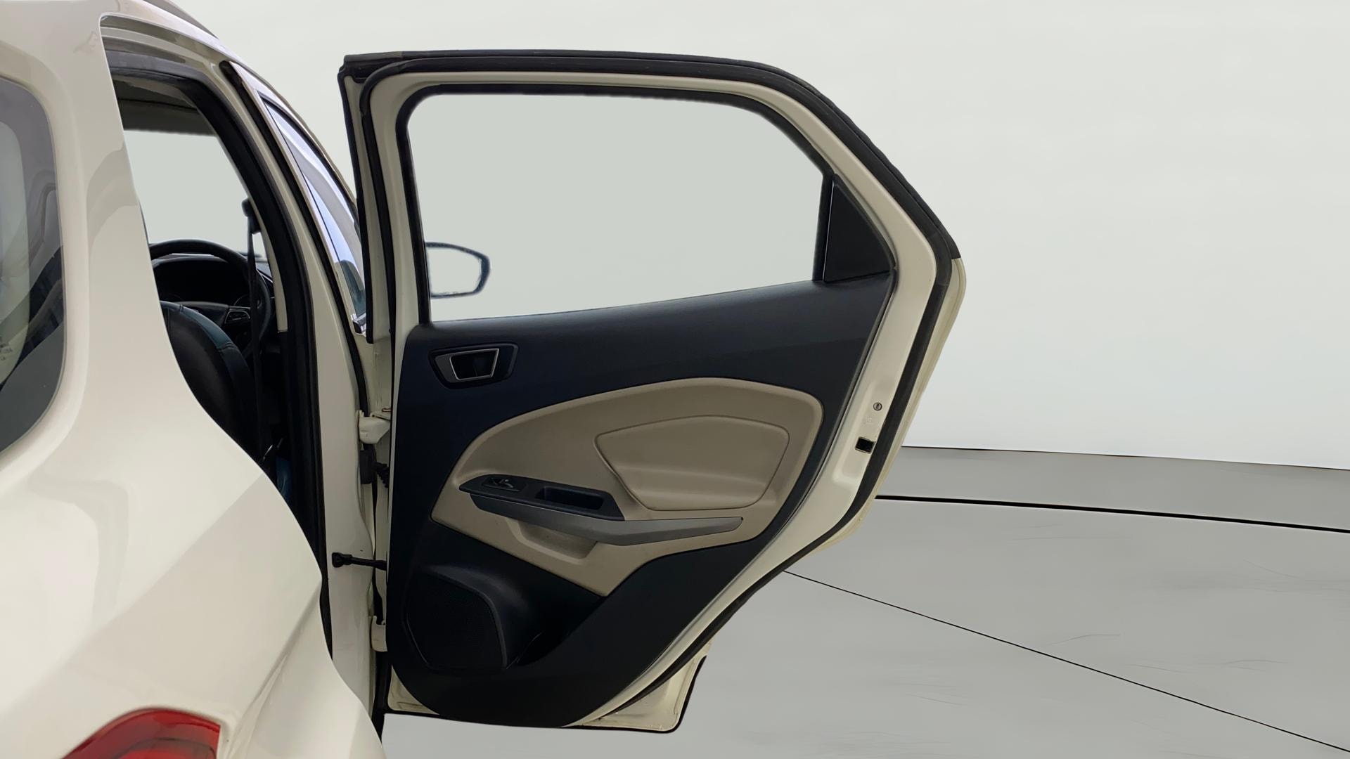 View 2020 Ford EcoSport 1.5 TDCi Diesel Ambiente BS IV Image 7 Used 2020 Ford EcoSport 1.5 TDCi Diesel Ambiente BS IV Image 7