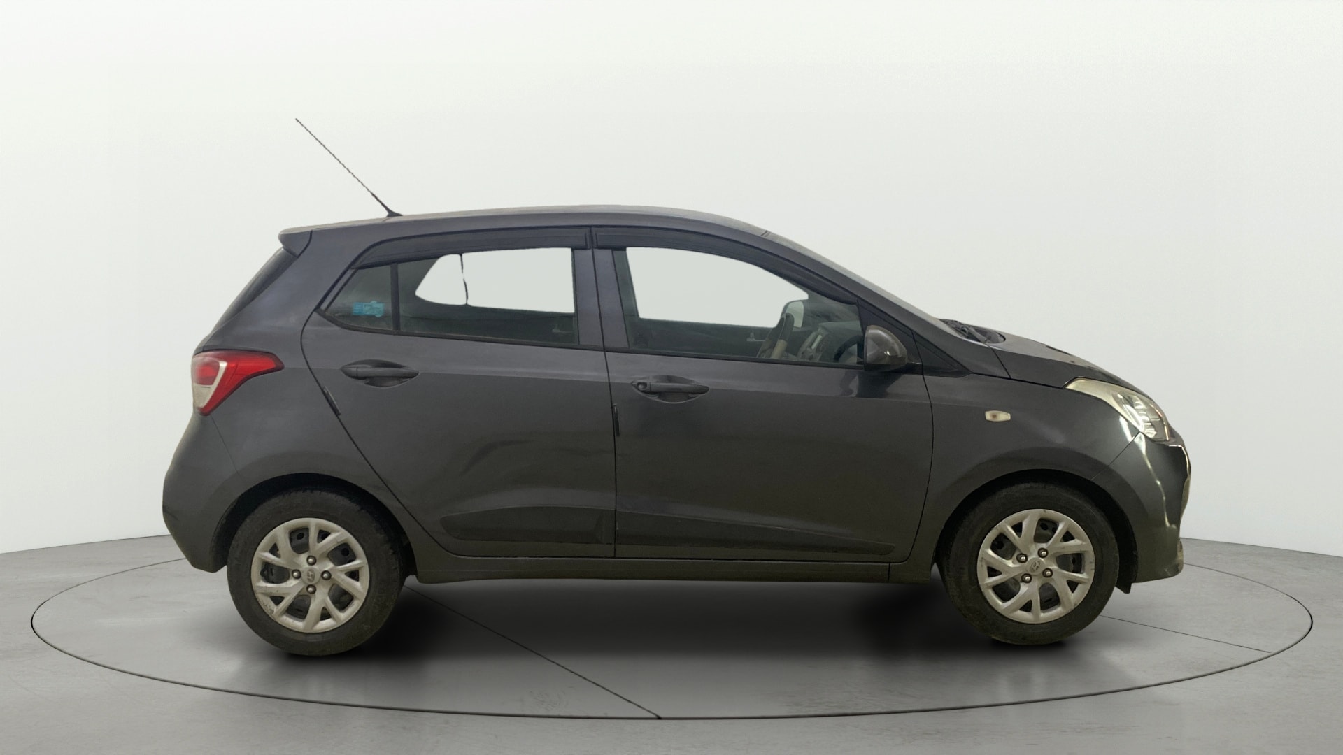 Used 2018 Hyundai Grand i10 Used 2018 Hyundai Grand i10