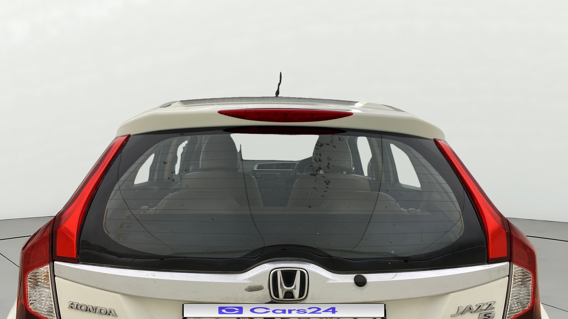 View 2017 Honda Jazz E MT Diesel Image 4 Used 2017 Honda Jazz E MT Diesel Image 4