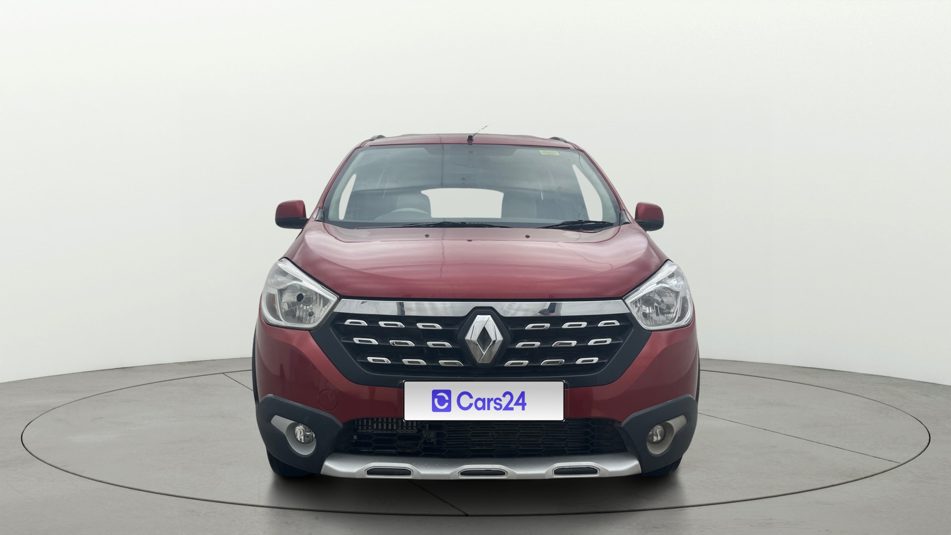 View 2017 Renault Lodgy Stepway RXZ 85PS 8 seater Image 1 Used 2017 Renault Lodgy Stepway RXZ 85PS 8 seater Image 1