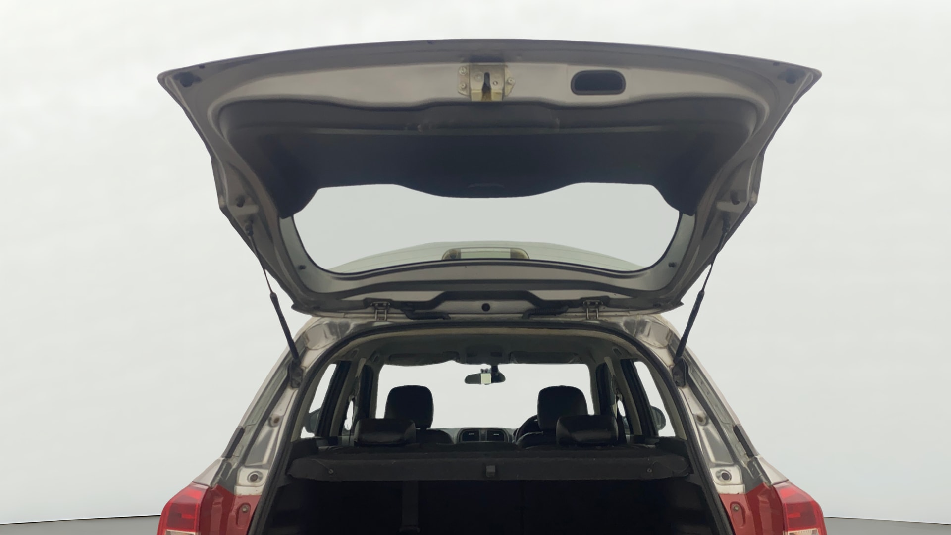 View 2019 Maruti Suzuki 1000 Base Variant Image 31 Used 2019 Maruti Suzuki 1000 Base Variant Image 31