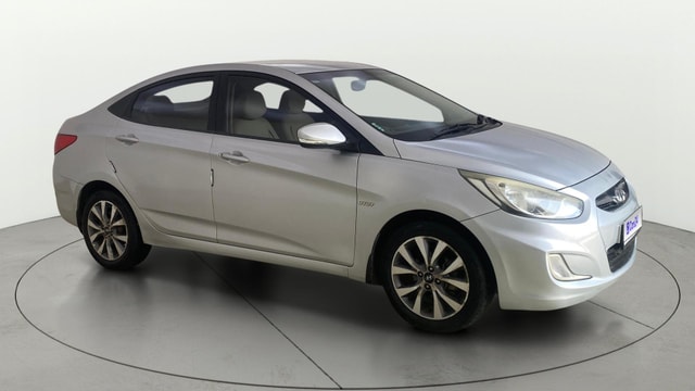 View Hyundai Fluidic Verna Image 21 Used Hyundai Fluidic Verna Image 21