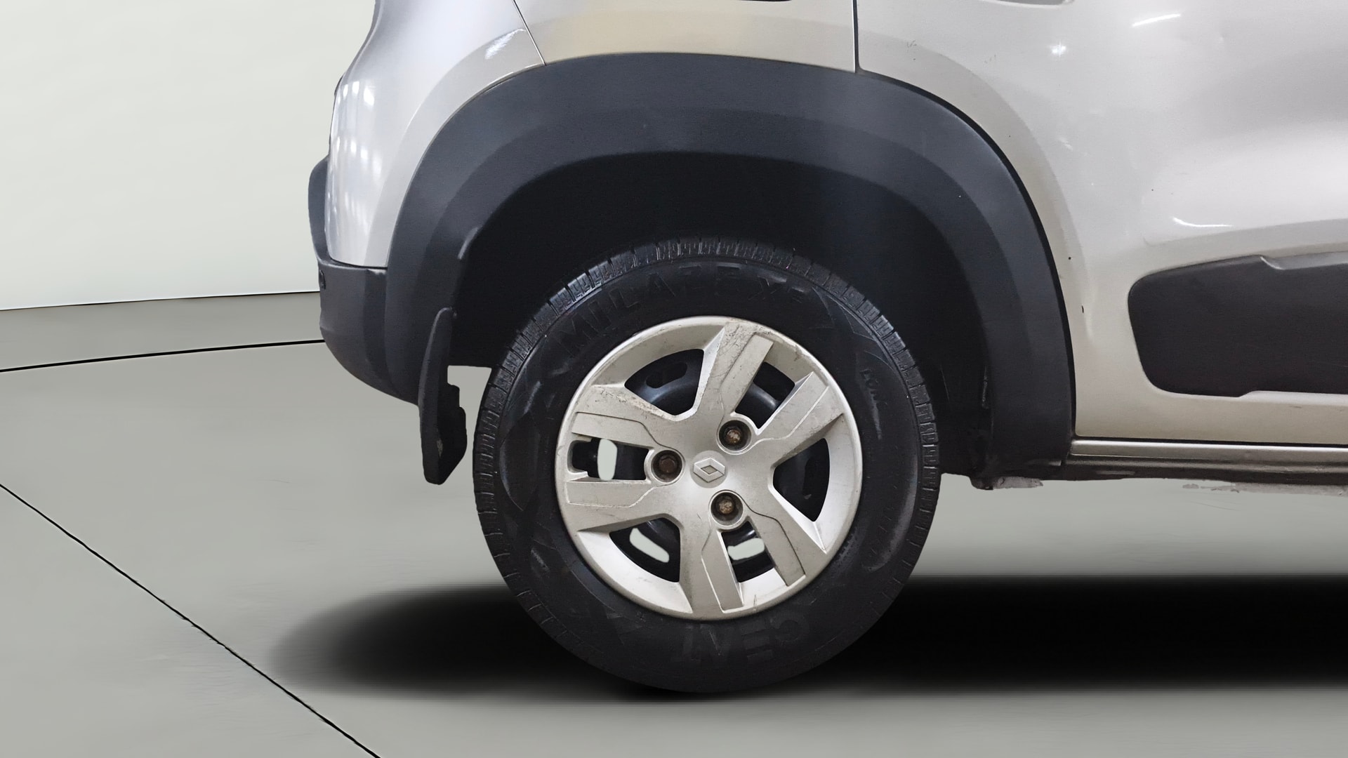 View 2016 Renault Kwid RXT 1.0 Image 23 Used 2016 Renault Kwid RXT 1.0 Image 23