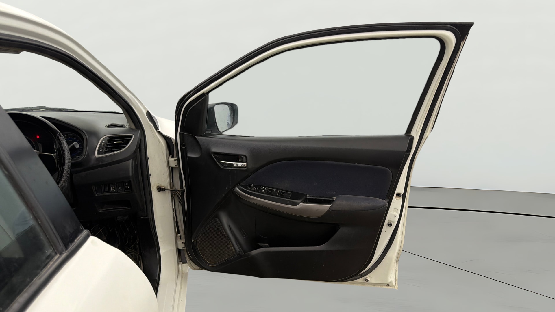 View 2020 Maruti Suzuki 1000 Base Variant Image 44 Used 2020 Maruti Suzuki 1000 Base Variant Image 44