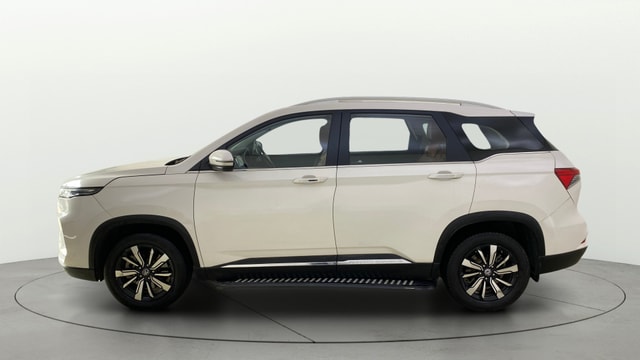 View MG Hector Plus Image 28 Used MG Hector Plus Image 28