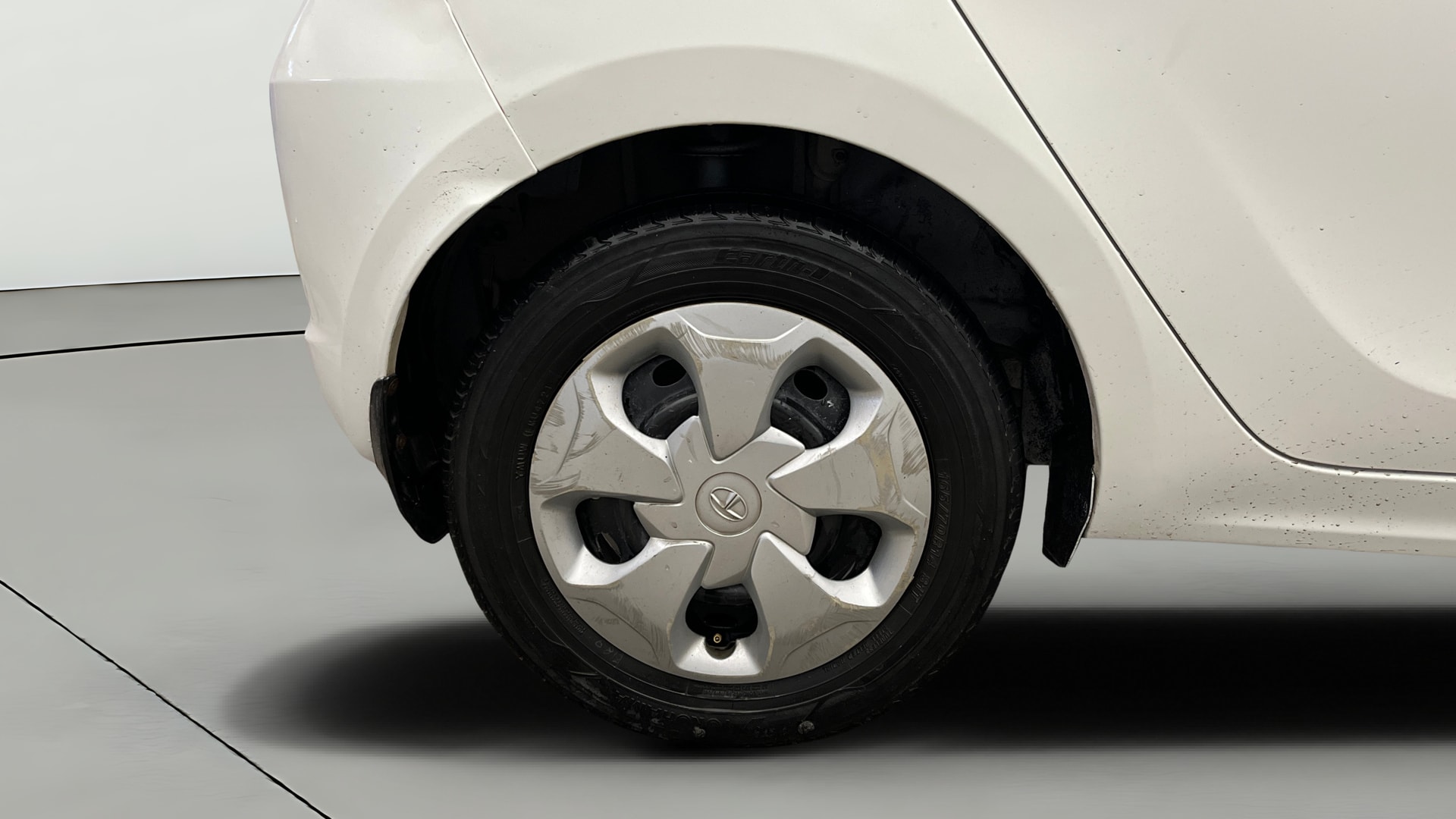 View 2016 Tata Tiago Revotorq XB Image 23 Used 2016 Tata Tiago Revotorq XB Image 23