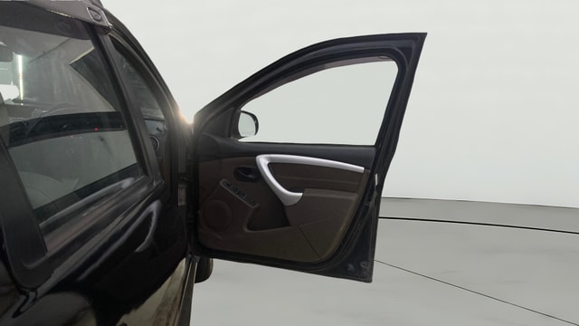 View Renault Duster Image 43 Used Renault Duster Image 43