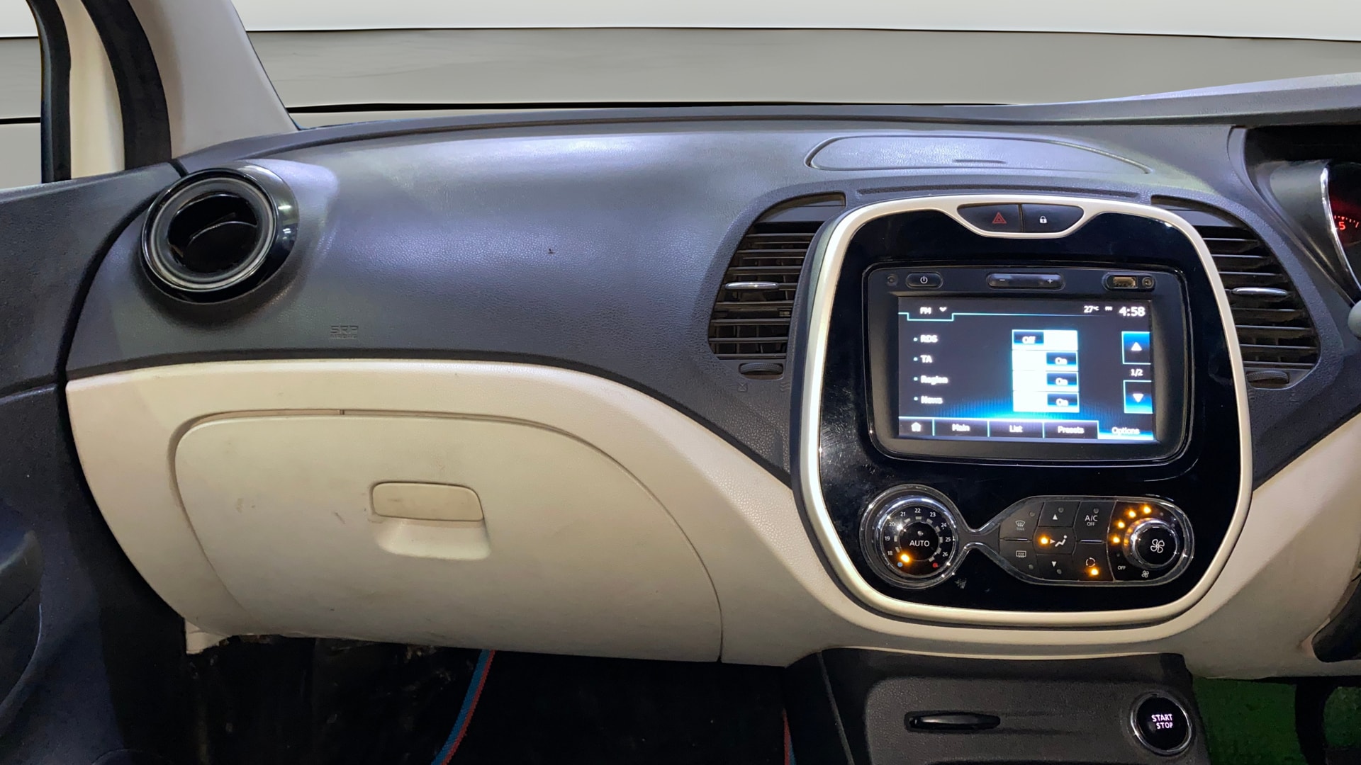 View 2019 Renault Captur RXL Diesel Image 18 Used 2019 Renault Captur RXL Diesel Image 18
